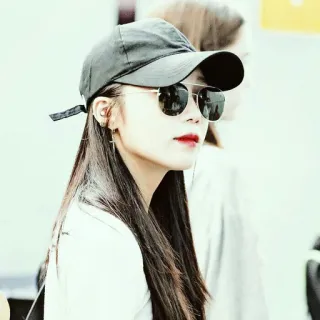 💵 ca7777e8 woman, sunglasses, hat, beauty, fashion, portrait whatsapp sticker