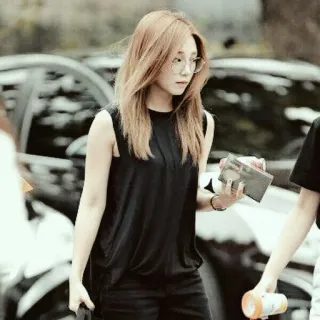 🐚 d8661c01 woman, glasses, fashion, portrait, style whatsapp sticker