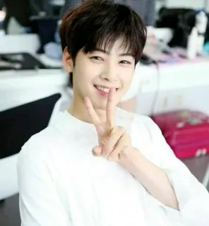 ✌️ 12e7bf2d koreanisch, Mann, Lächeln, Friedenszeichen, asiatisch telegram sticker