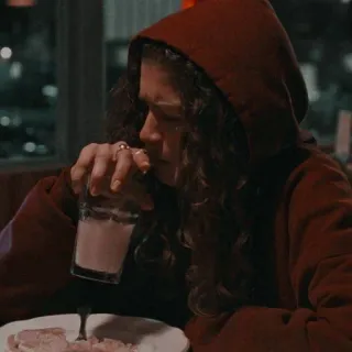 😐 108cfa76 Zendaya person, woman, actress, eating, drinking whatsapp sticker