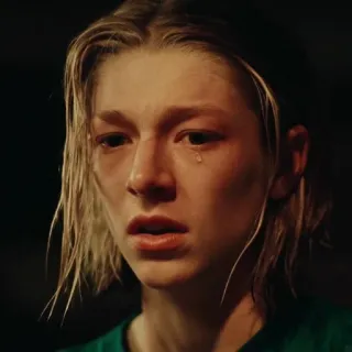 💉 b5732811 Jules Vaughn Euphoria Hunter Schafer, verdrietig, huilen, portret, blond, tiener, drama telegram sticker