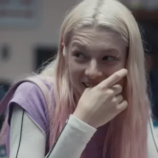 🧬 d453e994 여자, 소녀, 초상화, 표정, 사람, 얼굴, 금발 telegram sticker