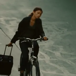 🧳 5a7cab33 여자, 자전거, 자전거, 여행, 짐, 교통 whatsapp sticker