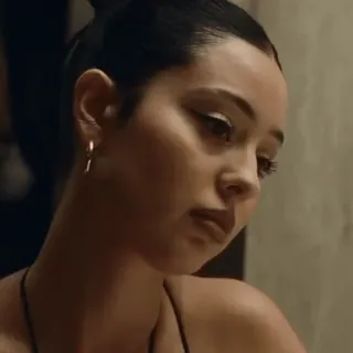 🥺 70fdcb28 여자, 사람, 메이크업, 뷰티, 인물사진 whatsapp sticker