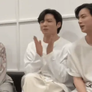 😒 26ae1918 Jungkook Kpop, Musik, Sänger, Porträt, Promi, Unterhaltung telegram sticker