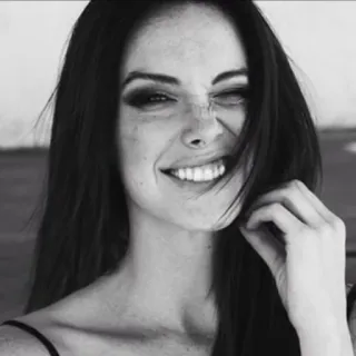 😁 ab590d31 ผู้หญิง, ภาพเหมือน, ยิ้ม, ขาวดำ, เด็กผู้หญิง, ใบหน้า telegram sticker