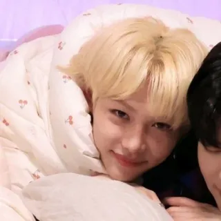 🌟 d4ff328b Felix kpop, zanger, beroemdheid, portret, idool, stray kids telegram sticker