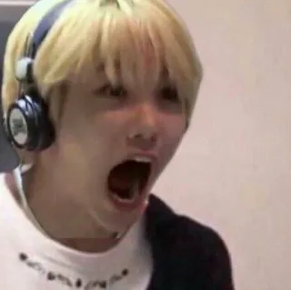 😤 4cae8c8e กรีดร้อง, หูฟัง, ตกใจ, ประหลาดใจ, อ้าปาก whatsapp sticker