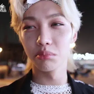 ☹️ af792def Felix kpop, นักร้อง, ไอดอล, มีม whatsapp sticker