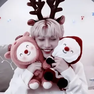 felix-stray kids by @leeranxs telegram stickers