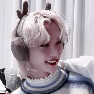 felix-stray kids by @leeranxs telegram stickers