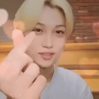 🧷 64e9cda8 Felix kpop, เอเชีย, นักร้อง, หัวใจ, น่ารัก telegram sticker