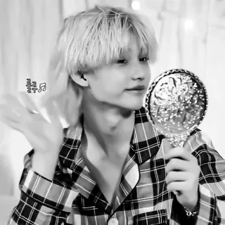 🌟 2c77ad06 룰루 korean, person, mirror, portrait, selfie telegram sticker