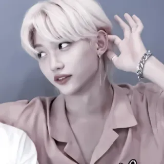 🍅 06c467ce Felix kpop, Stray Kids, 아이돌, 아시아, 인물 사진, 가수 telegram sticker