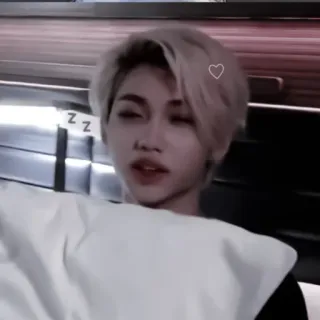 🍅 1ac7295f 인물사진, 졸린, 휴식, 아이돌, 사람, 하트, zz telegram sticker