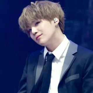 ⚡ 1cd0d75c Suga kpop, bts, 偶像, 歌手, 闵玧其 telegram sticker