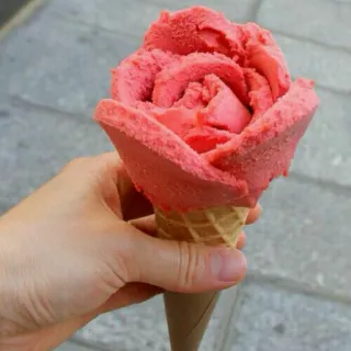 🍦 0a3dda4d アイスクリーム, デザート, バラ, 食べ物, 甘い, コーン telegram sticker