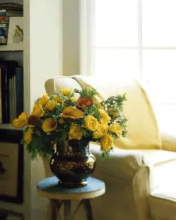 🌸 7ac7d5c4 цветы, цветочная композиция, желтый, розы, ваза, декор telegram sticker