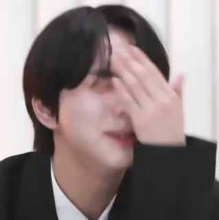 🚜 c10476f7 piangere, triste, emotivo, coreano, uomo telegram sticker