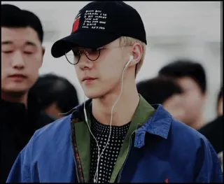 〰 bc3a6b16 I AM VERY HAPPY TO BE ALIVE A BIT FORGET I WAS RIGHT TO BE BORN I HAVE A BAD DREAM HELP ME ALL I NEED IS LOVE LIFE IS HARD đàn ông, chân dung, kính râm, mũ, nón, thường ngày, thời trang telegram sticker