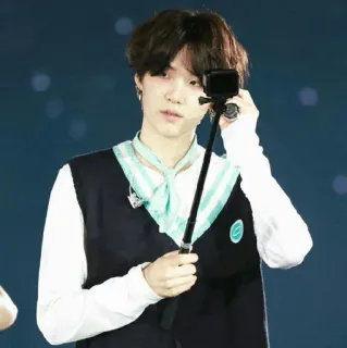 ❄️ 053e34fe Suga kpop, cantante, musica, celebrità, BTS whatsapp sticker