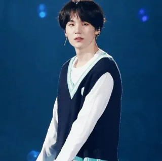 ❄️ 3d343dfd Suga Suga, BTS, K-pop, Min Yoongi, musicista, cantante whatsapp sticker