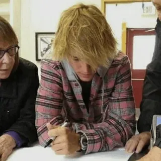 🦋 5928f1b2 whatsapp sticker