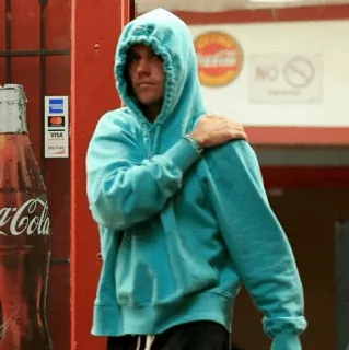 🦋 bdba01dd Justin Bieber Celebrità, Cantante, Felpa con cappuccio, Street style, Casual, Ritratto, Candid whatsapp sticker