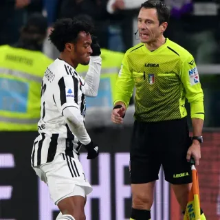 🕺 0110ec57 Fußball, Schiedsrichter, Football, Sport, Spieler, Spiel whatsapp sticker