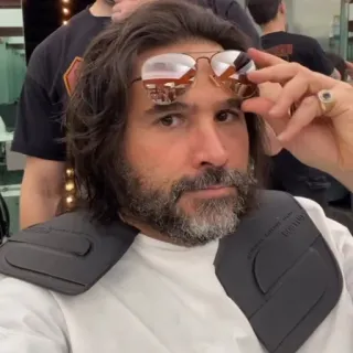 🤨 5a5afeab whatsapp sticker