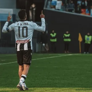 😊 d67a000f R. De Paul R. DE PAUL
10 Fußballspieler, Fußball, Sport, Athlet, Jubel whatsapp sticker