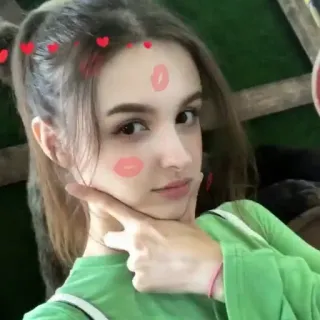 💜 c0473ae9 Selfie, Phụ nữ, Hôn, Trái tim, Bộ lọc telegram sticker