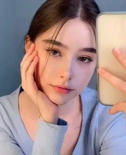 💜 ce10e760 Selfie, Phụ nữ, Chân dung, Điện thoại, Khuôn mặt, Cô gái telegram sticker