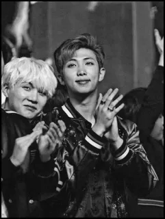 🗝 434b109b mężczyźni, klaskanie, wewnątrz, ludzie, celebracja, młodzież telegram sticker