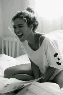 🕷 3d23614f Beyoncé selebriti, wanita, penyanyi, potret, senyum, bahagia telegram sticker