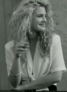 🕷 93b3c37d Drew Barrymore Aktris, Selebriti, Hitam putih, Potret, Rambut keriting, Wanita telegram sticker
