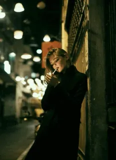 🕷 f3c98f3b wanita, rokok, malam, merokok, kota telegram sticker