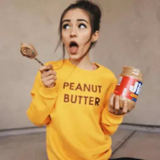 🥜 29796e1c PEANUT BUTTER mantequilla de maní, comida, mujer, suéter amarillo whatsapp sticker