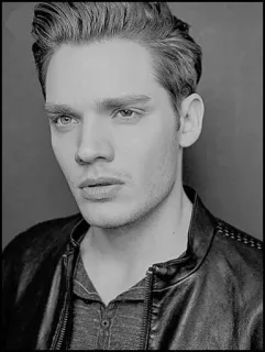 ✖️ 3283a80f hombre, retrato, chaqueta de cuero, blanco y negro, cara, masculino, persona whatsapp sticker