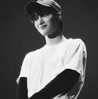 🌑 22643c50 人, 肖像, 男人, 微笑, T恤, 帽子 whatsapp sticker