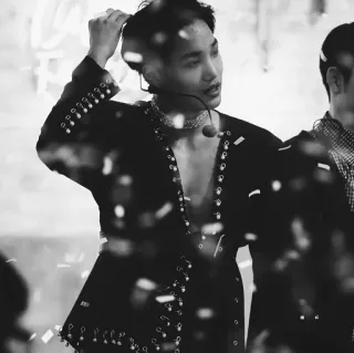 🌑 da23dabb 男人, 歌手, 演唱会, 表演, 黑白 whatsapp sticker