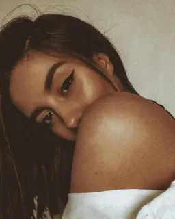 🔝 d1ac3d86 女人, 女孩, 肖像, 肩膀, 脸, 美丽 telegram sticker