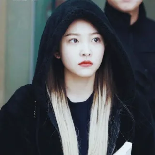 🍸 5450db7d ผู้หญิง, เสื้อฮู้ด, คน, ภาพเหมือน, ผู้หญิง, ผมบลอนด์, เกาหลี telegram sticker