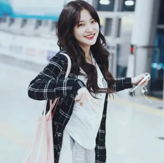 🖇 8e7a1a21 ผู้หญิง, แฟชั่น, ภาพเหมือน, กลางแจ้ง, สไตล์, ลำลอง telegram sticker