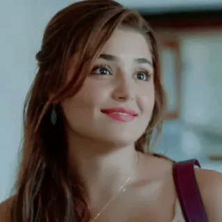 🥀 8a1e81fa femme, portrait, visage, Hande Ercel, beauté, actrice whatsapp sticker