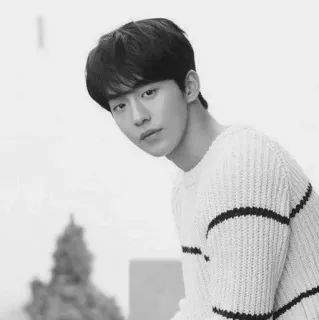 🔖 203ed9e2 Porträt, Mann, Schauspieler, Koreanisch, Schwarzweiß telegram sticker