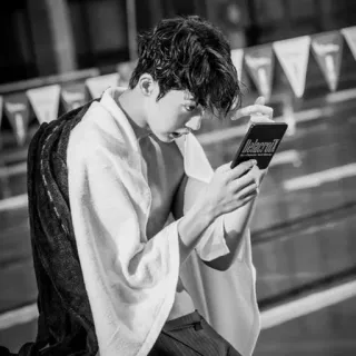 🔖 2defecd1 Dekaroin Mann, Schwimmer, Pool, Handtuch, Tablet telegram sticker