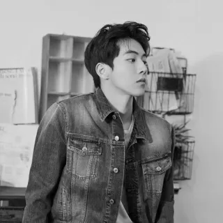 ➖ 85fd9a3f Porträt, Mann, Jacke, Jeansjacke, Schwarzweiß telegram sticker