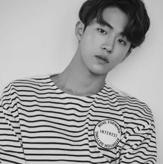 🔖 ce146513 MOVE FORWARD
INTEREST
GETTING ATTENTION Mann, Schwarzweiß, Gestreiftes Shirt, Porträt, Mode, Koreanisch, Model telegram sticker