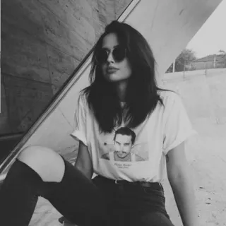 🌨 91dcfd44 Philip Baker Person, Sonnenbrille, Frau, Porträt, Casual, Schwarzweiß telegram sticker